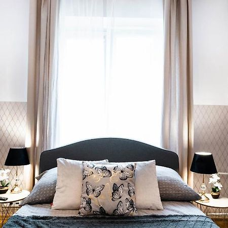 Clicktheflat Royal Route Warecka Apart Rooms Warsaw Exterior photo