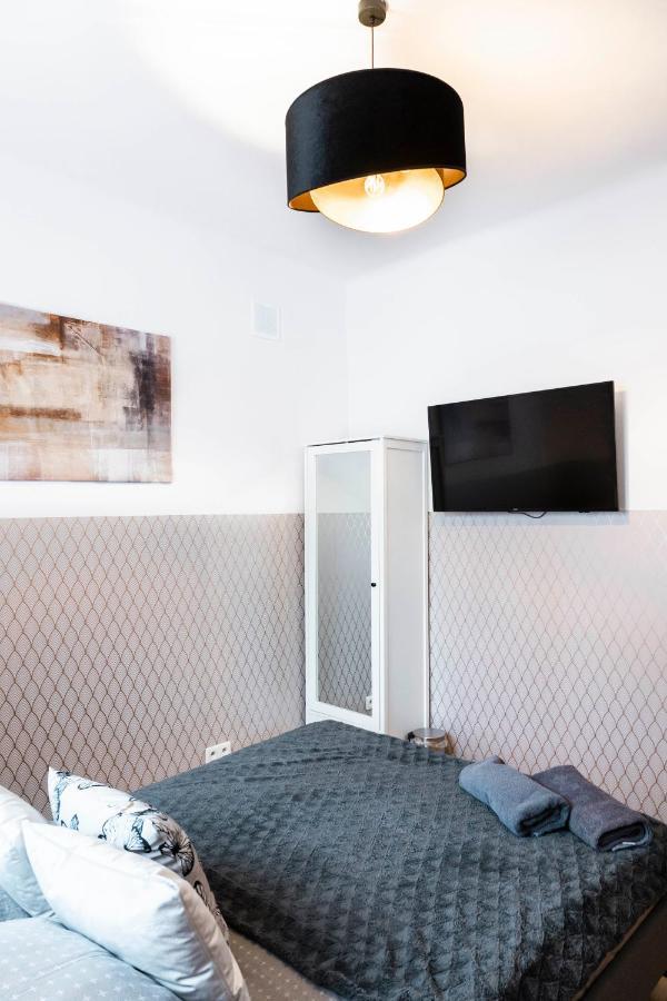 Clicktheflat Royal Route Warecka Apart Rooms Warsaw Exterior photo