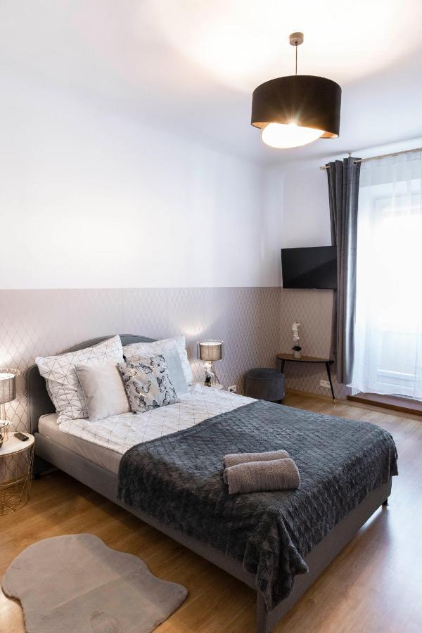 Clicktheflat Royal Route Warecka Apart Rooms Warsaw Exterior photo
